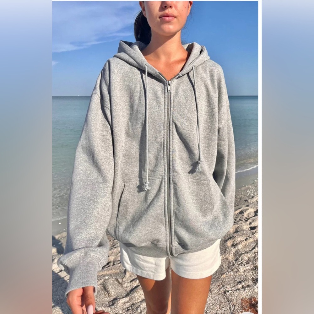 Brandy Melville Christie Hoodie one size